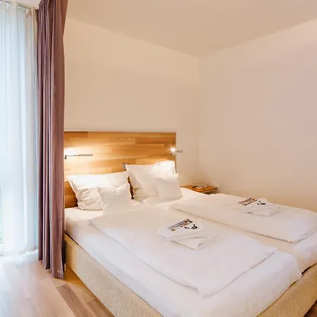 M2 Living No 6
